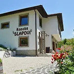 Prenociste Slapovi *