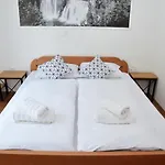Motell Prenociste Slapovi