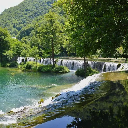 Konoba Slapovi * Jajce