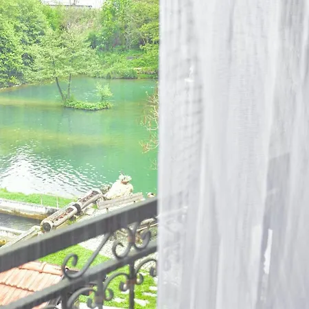 Prenociste Slapovi * Jajce