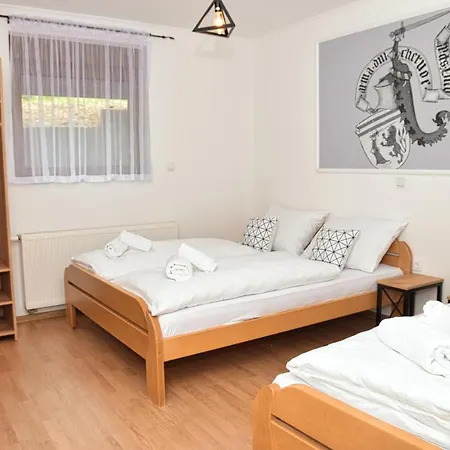 Prenociste Slapovi * Jajce