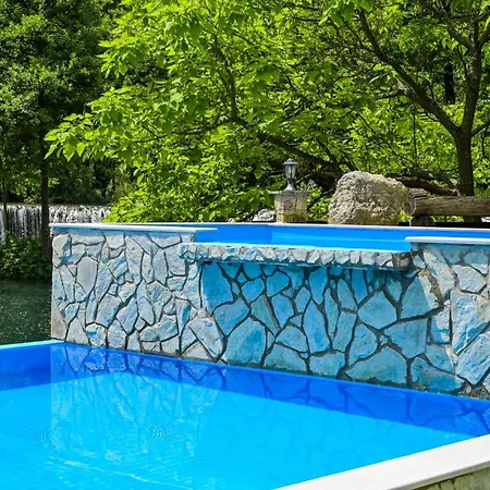 Prenociste Slapovi Motel *