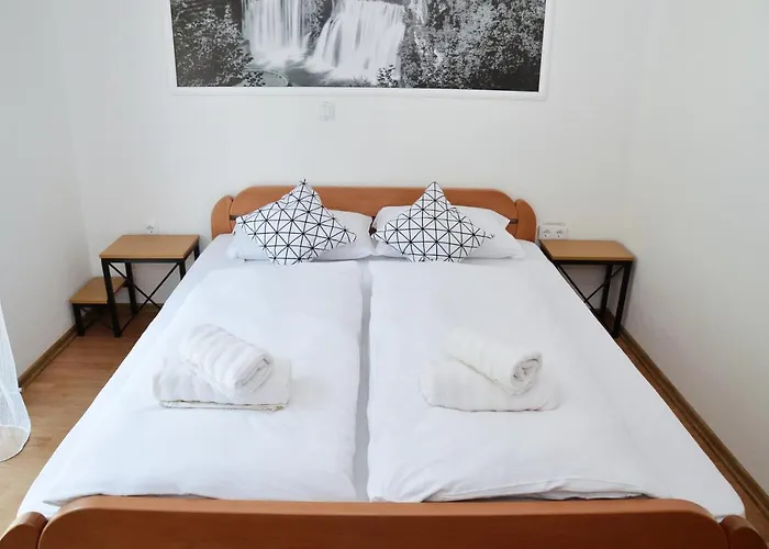 Motel Prenociste Slapovi