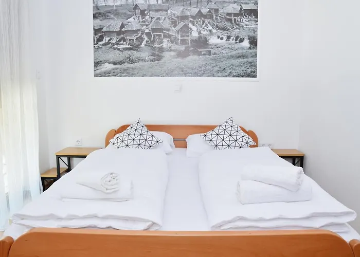 Motel Prenociste Slapovi