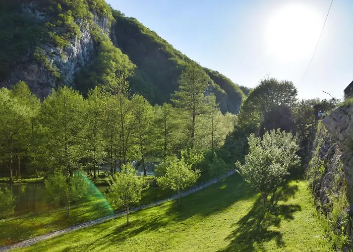 Prenociste Slapovi *