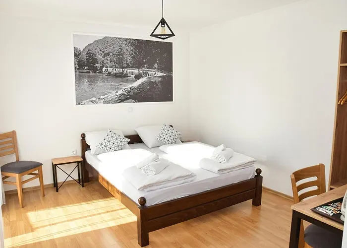 Prenociste Slapovi *