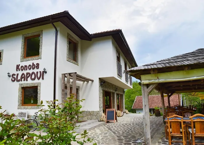 Prenociste Slapovi Jajce